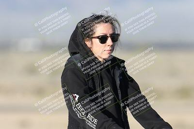 media/Jan-15-2026-Racers Edge (Thu) [[dfebeb70ab]]/1-Around the Pits-Track Walk/